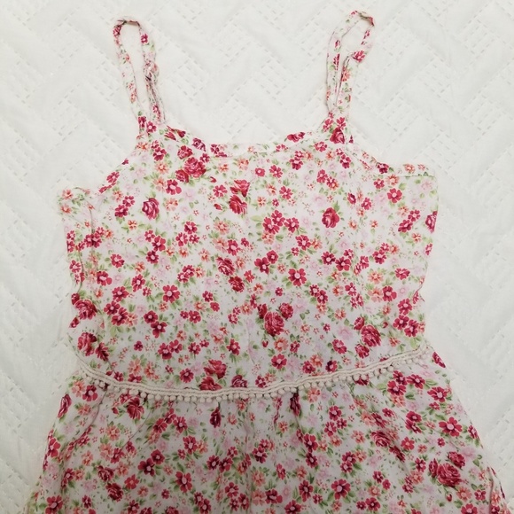 Sundress. Size 8 - Picture 2 of 4